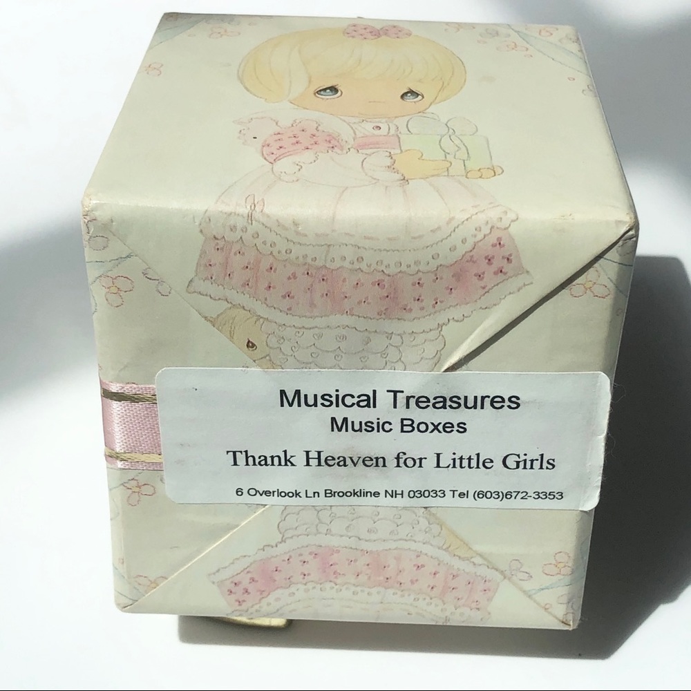 Precious Moments *August* Music Box and “August’ Disk - Picture 7 of 7